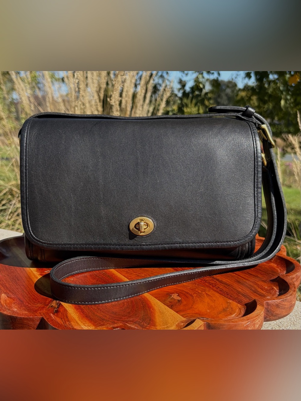 Vintage COACH Ridgefield Flap Black Leather Crossbody 9812 EUC